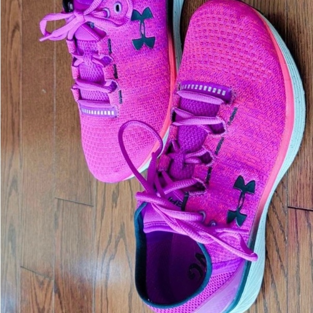 Under Armour running sneakers 🩵